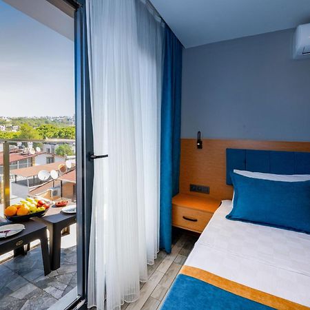 Otel Carpediem Gold คูซาดาซี ภายนอก รูปภาพ