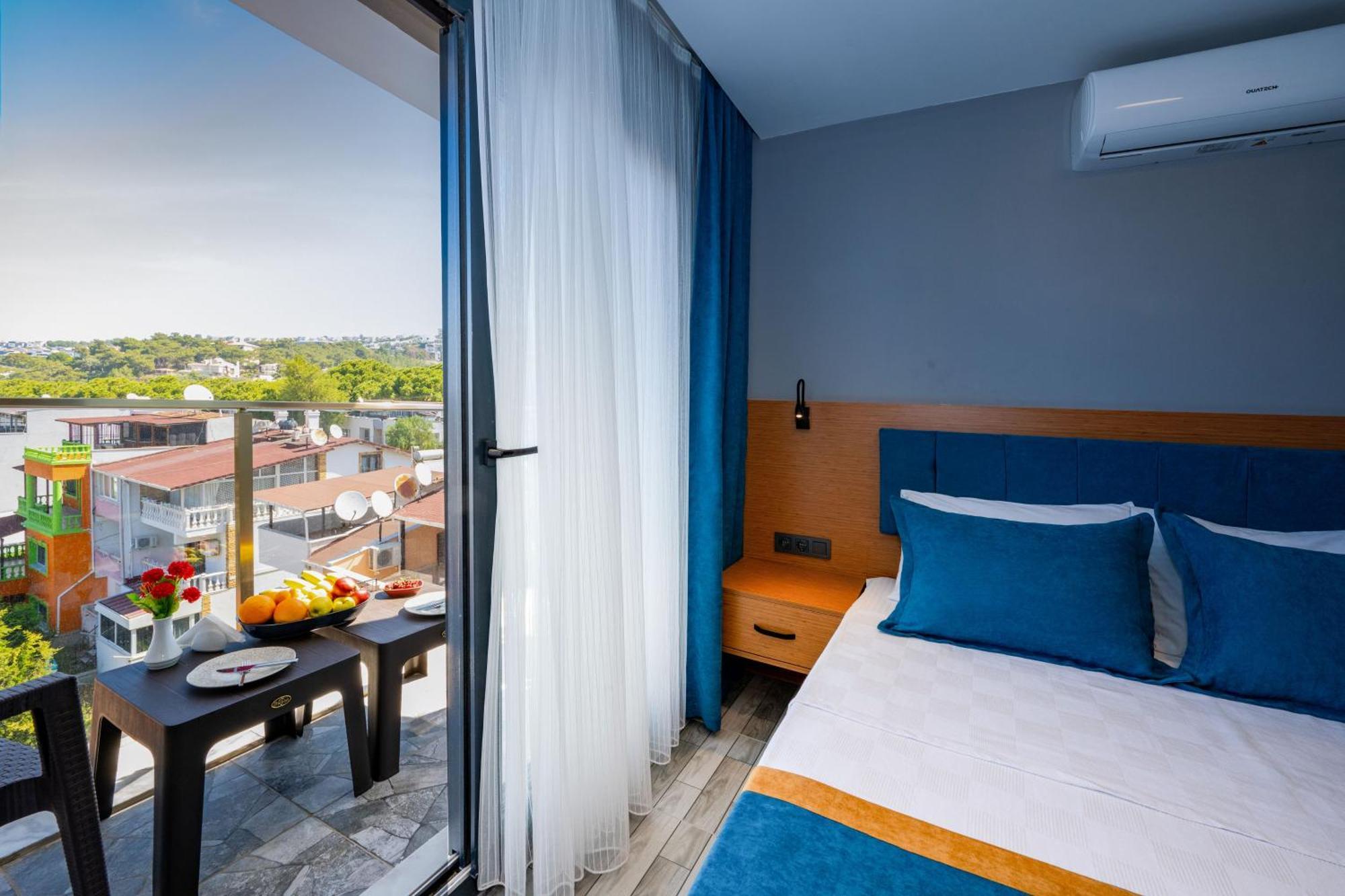 Otel Carpediem Gold คูซาดาซี ภายนอก รูปภาพ