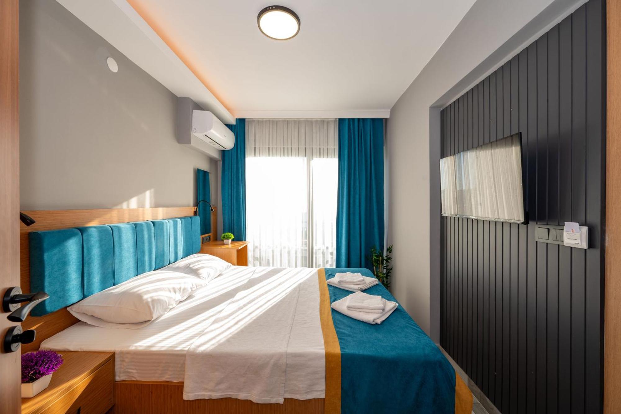 Otel Carpediem Gold คูซาดาซี ภายนอก รูปภาพ