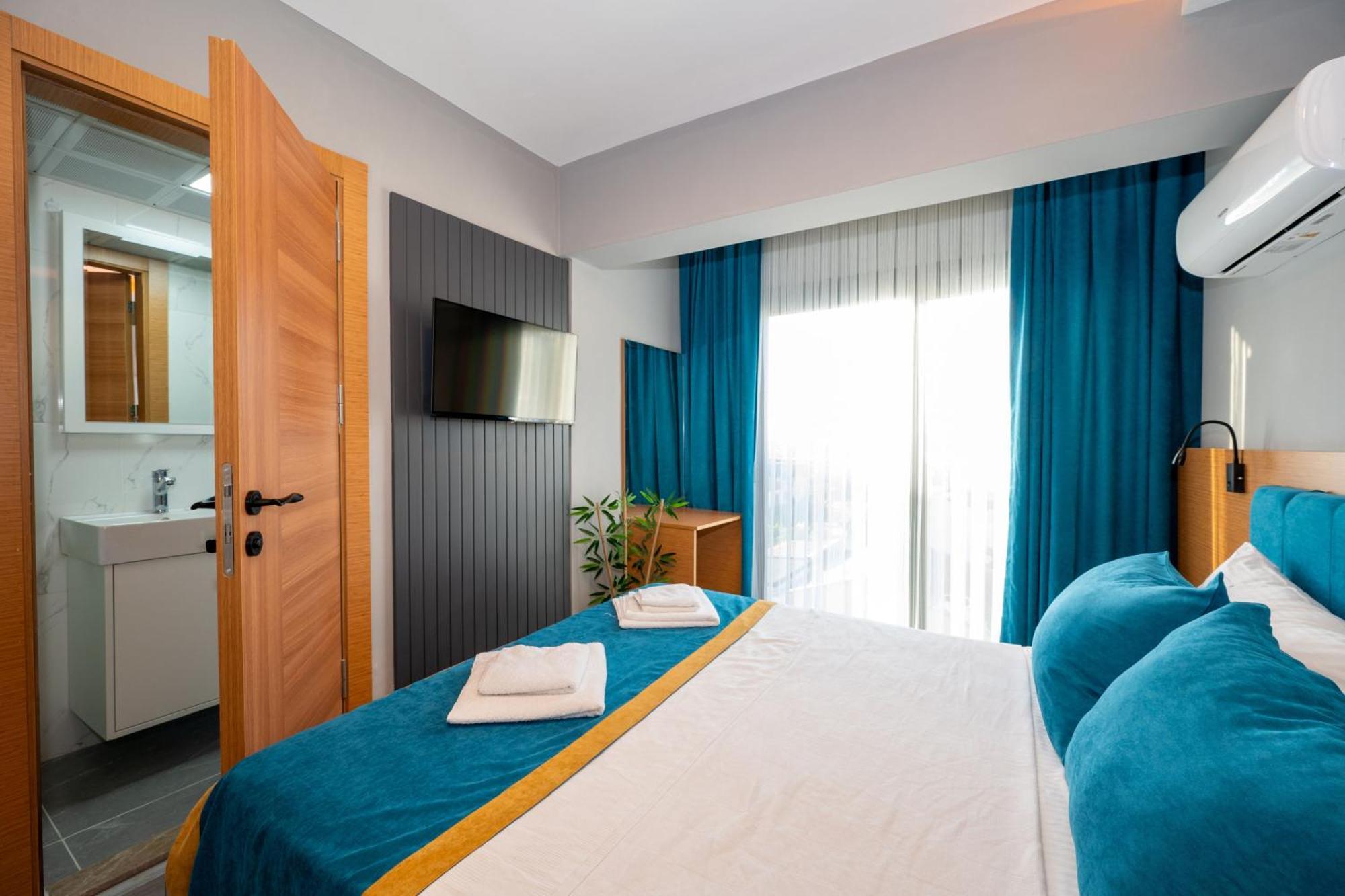 Otel Carpediem Gold คูซาดาซี ภายนอก รูปภาพ
