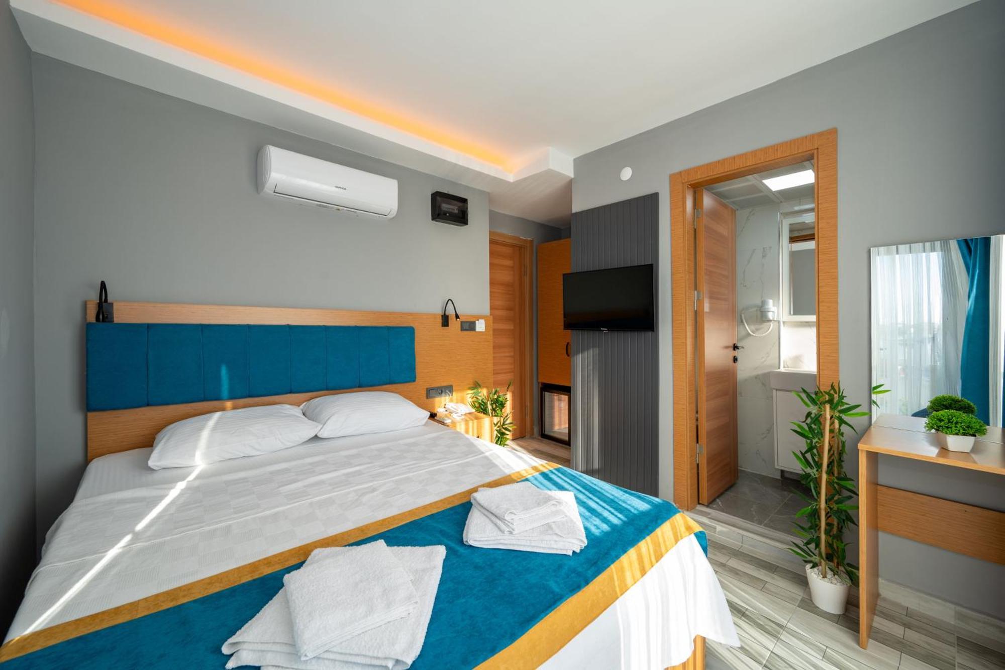 Otel Carpediem Gold คูซาดาซี ภายนอก รูปภาพ