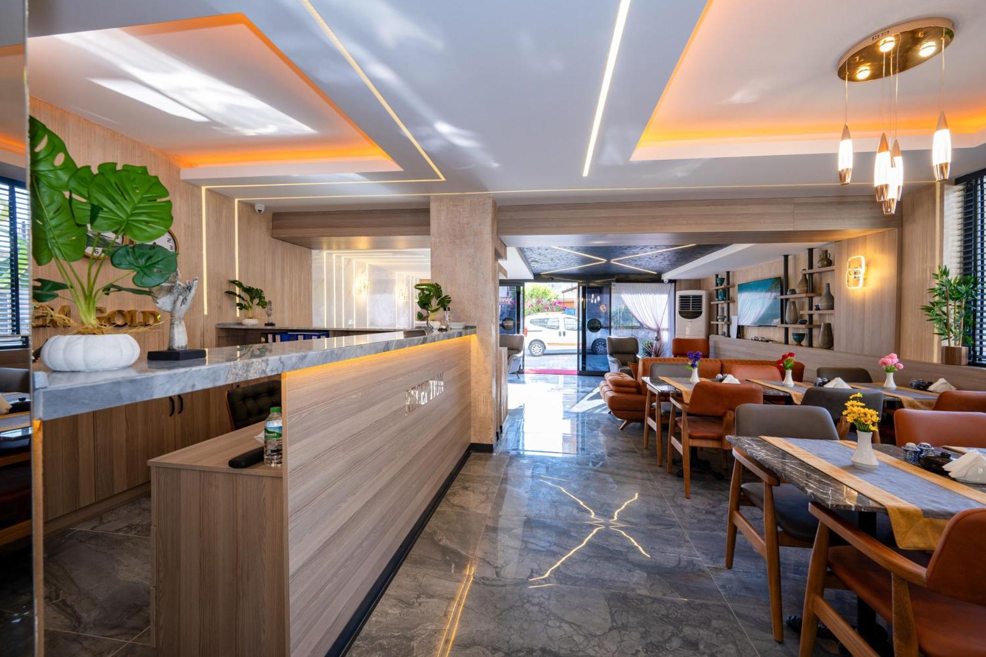 Otel Carpediem Gold คูซาดาซี ภายนอก รูปภาพ
