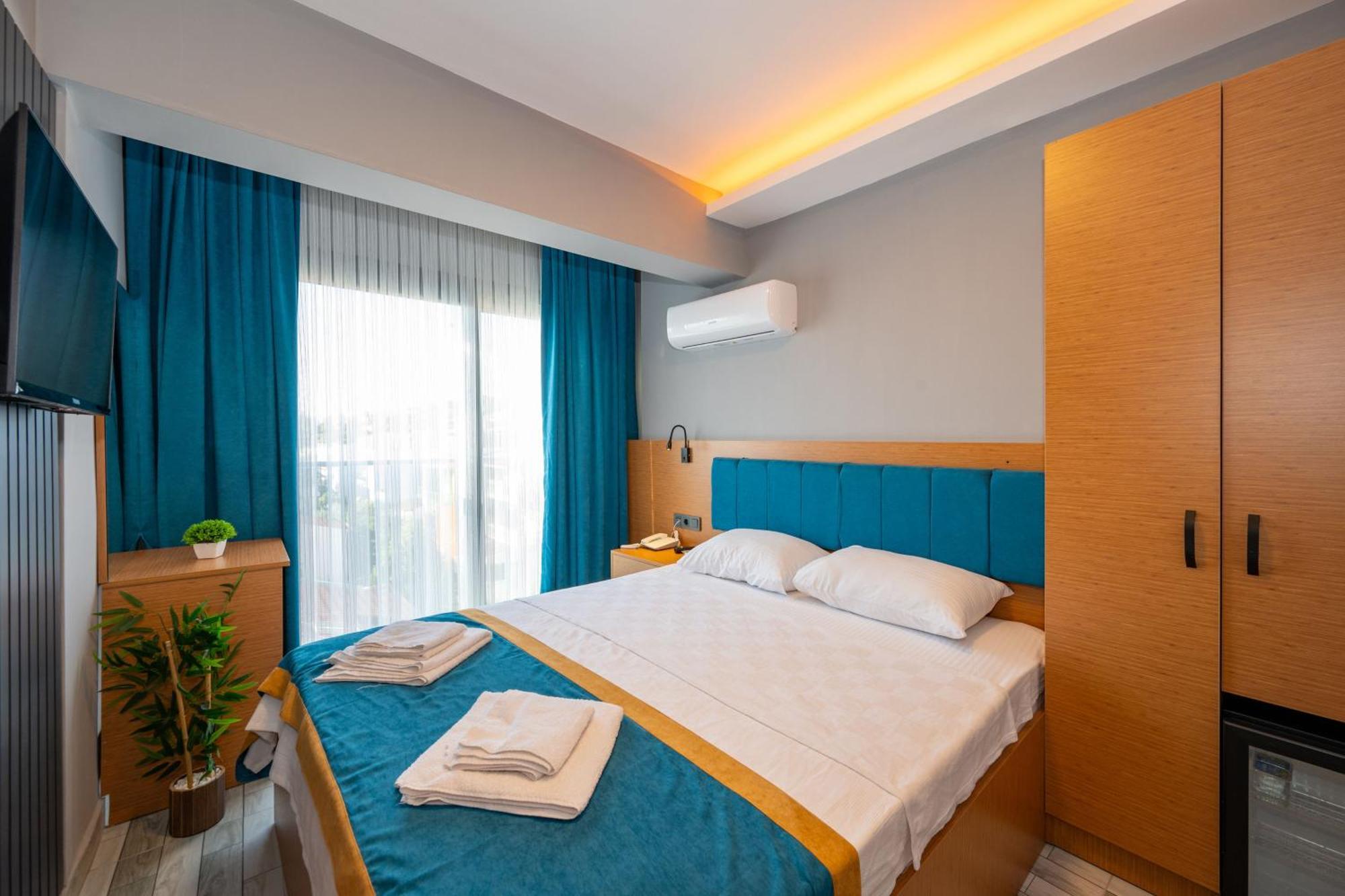 Otel Carpediem Gold คูซาดาซี ภายนอก รูปภาพ
