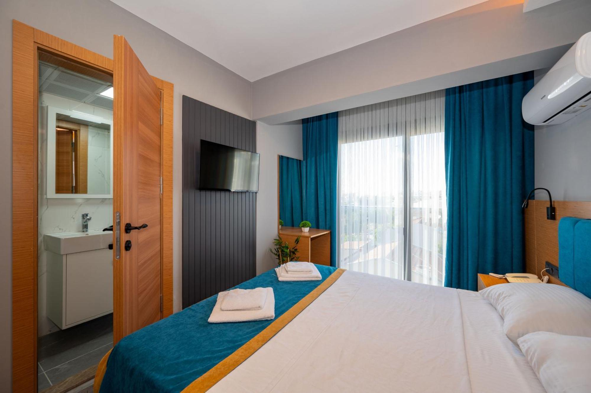 Otel Carpediem Gold คูซาดาซี ภายนอก รูปภาพ